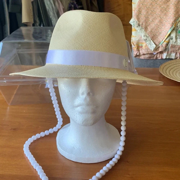 Like new MAISON MICHEL Henrietta faux pearl straw hat in white size medium - Picture 3 of 10